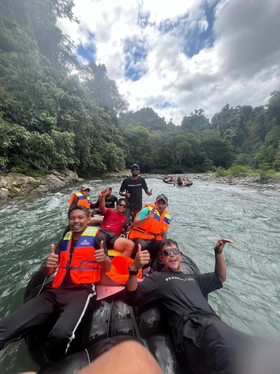 Pongo Guest House & Jungle Trekking Bukit Lawang Εξωτερικό φωτογραφία